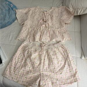 &Merci Embroidered Floral